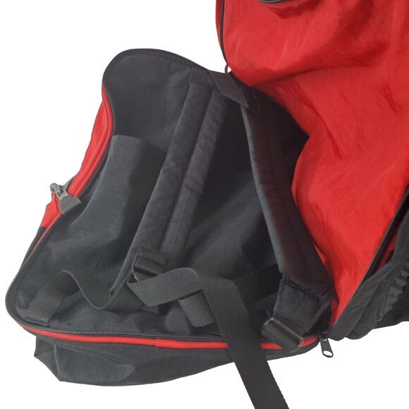 Vintage 90s Marlboro Unlimited Duffle Bag/Carry-On Turn Into Backpack Adults Red - Picture 2 of 14